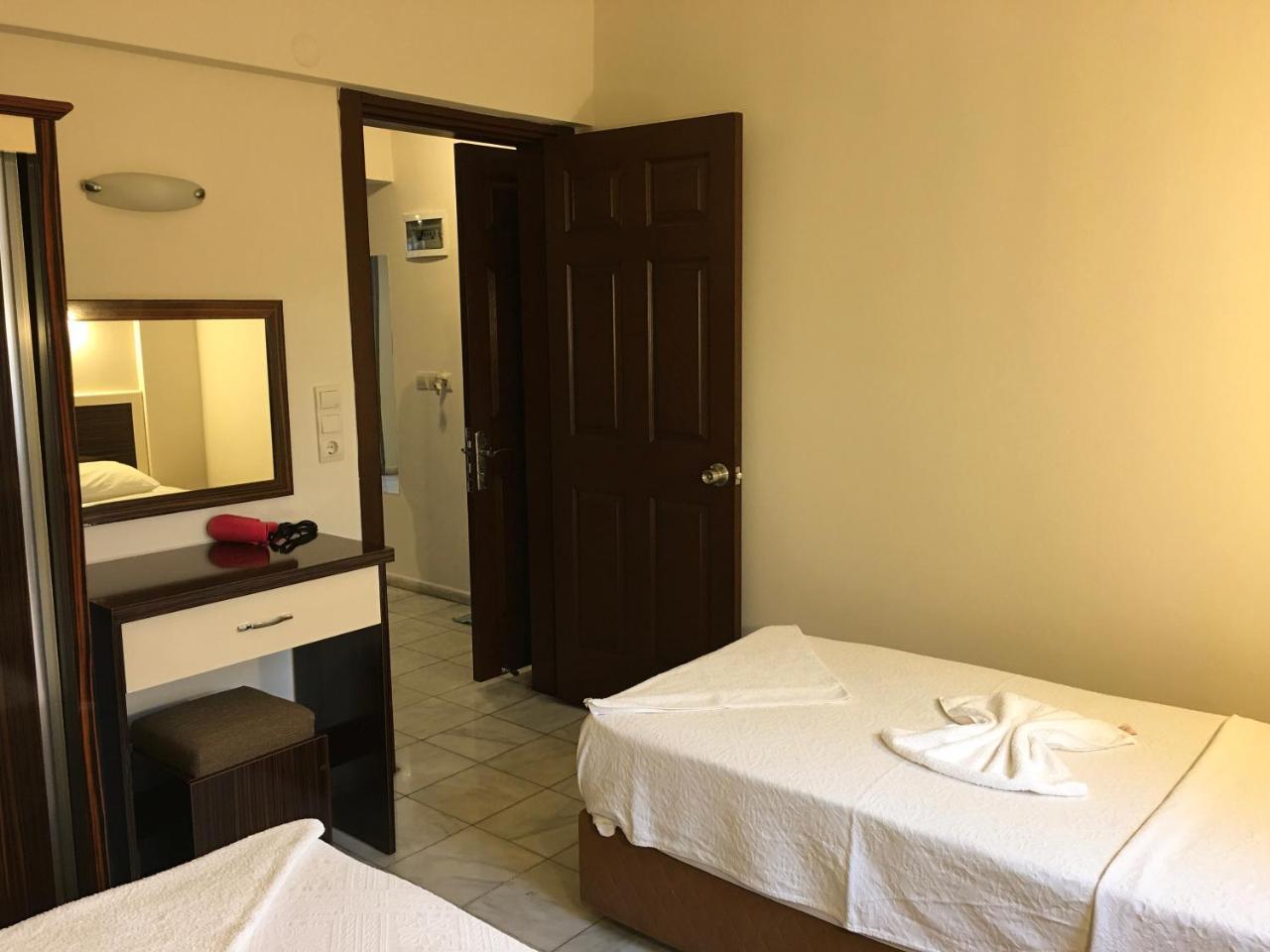 Leons Sun Village Hotel