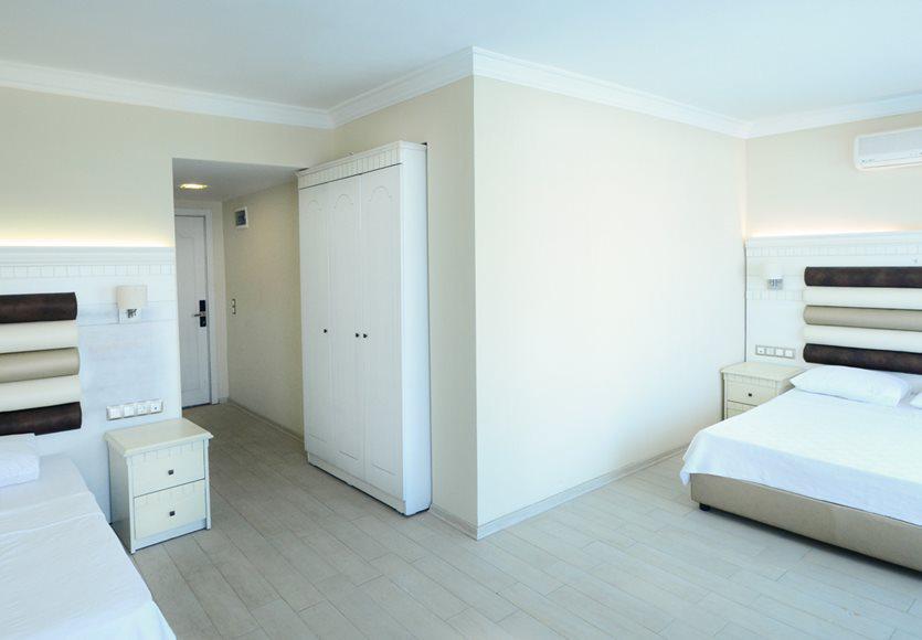 Maya World Hotel