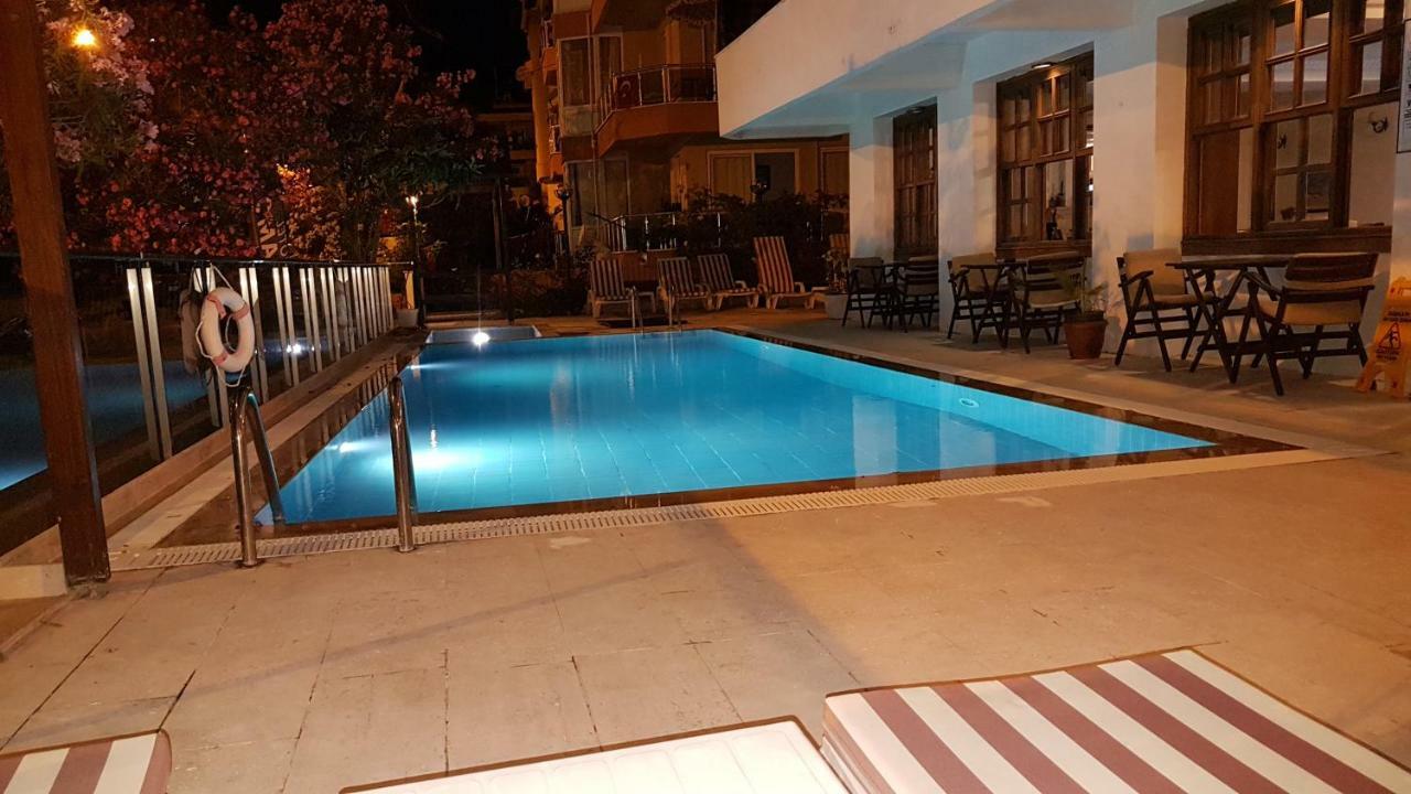 Acomodação com café da manhã  Hotel Samoy Marmaris