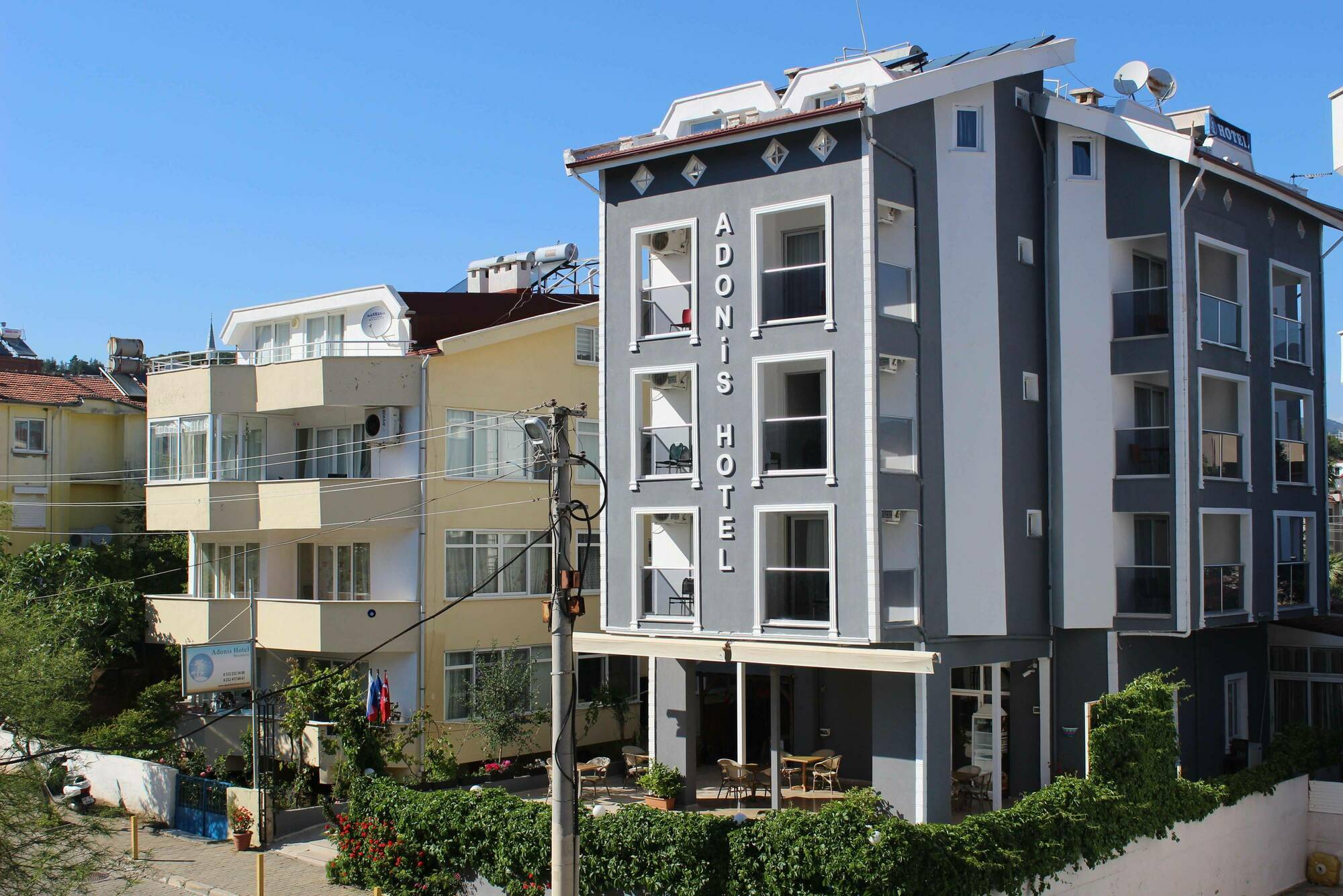 Hotel Adonis 3*