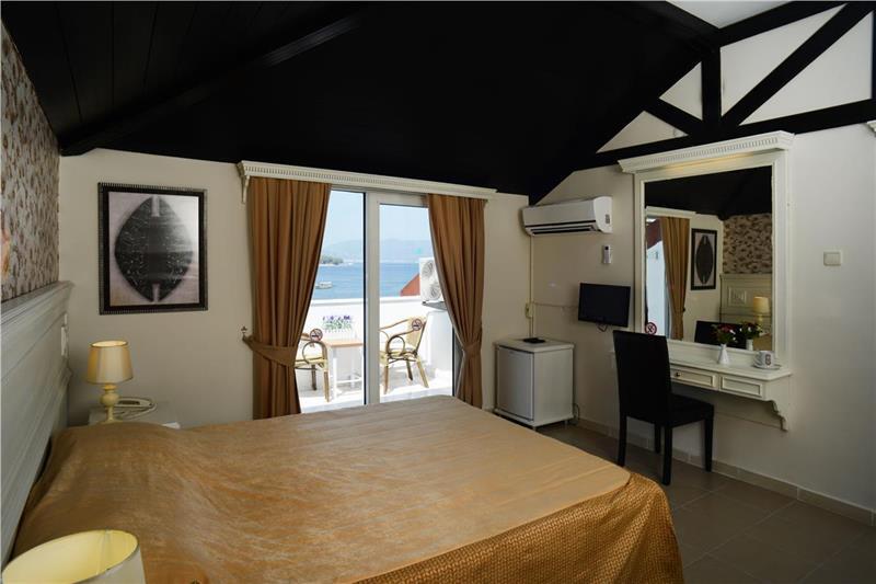 Hotel Chateau De 3*