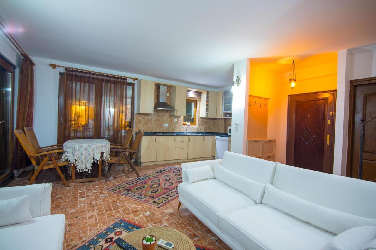 Damla Sogut Daily Weekly Villa Marmaris