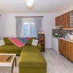 Soeguet Deniz Evi Daily Weekly Rentals
