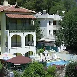 Sarigul Apart