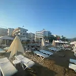Cle Beach Boutique Hotel
