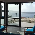 Saranda Inn