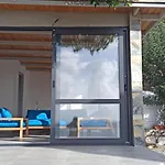 Saranda Inn