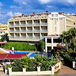 Cle Resort Hotel