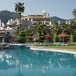 Marti Resort Deluxe Hotel