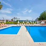 Club Troy Hotel & Residence