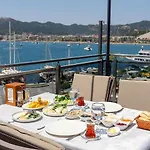 Liman Deluxe Hotel