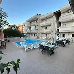 Kamali Apart 202