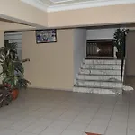 Hibiscus Garden Apart