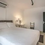 Flaneur Home