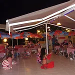 Club Sunset Apartments