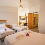 Jasmine Marmaris