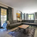 Dadya Villa 4 - Marmaris Turgut Da Oezel Havuzlu Denize Yakin Lueks Villa