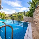 Dadya Villa 4 - Marmaris Turgut Da Oezel Havuzlu Denize Yakin Lueks Villa