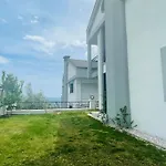 Sea Front Villa With Panoramic View C Blok