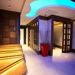 Lalila Blue Suites