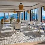 Honeymoon Beach Otel