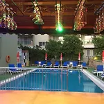 Club Ege Apart