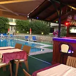 Club Ege Apart