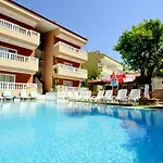 Efe Maris Apart