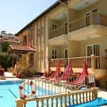 Hibiscus Apartments