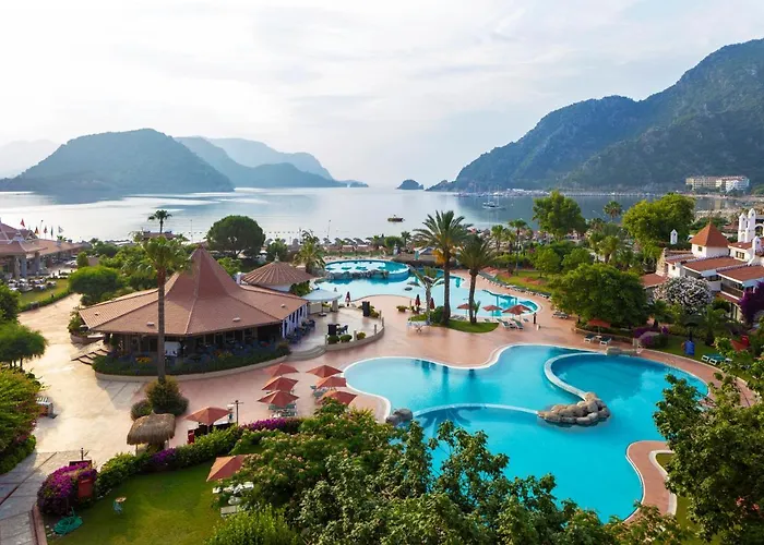 Marti Resort Deluxe Hotel