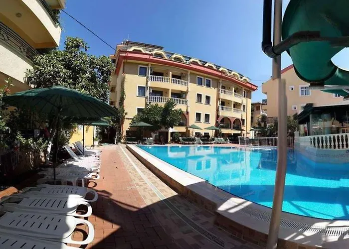 Maxwell Holiday Club (Adults Only)