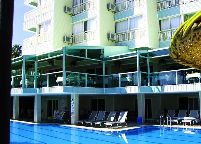Flamingo Hotel