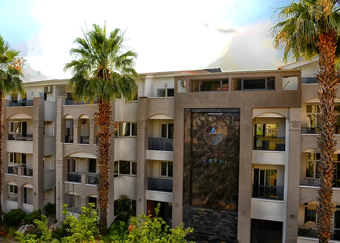 Two Seas Hotel