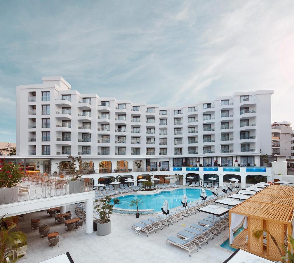 Lalila Blue Hotel