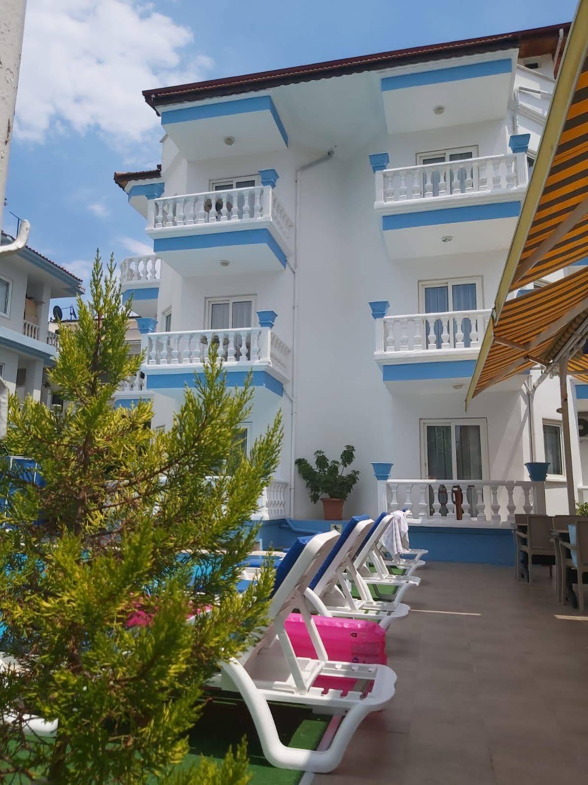 Karatas Aparthotel 3*