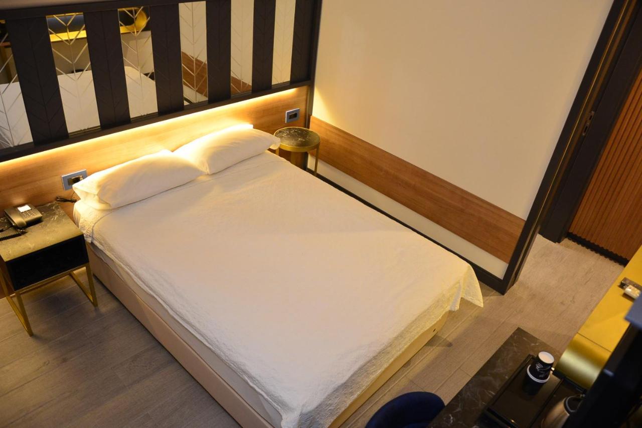 Hotel Oasis