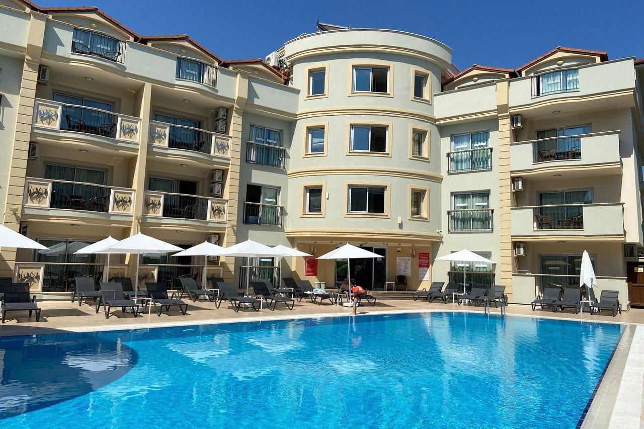 Isla Aparthotel