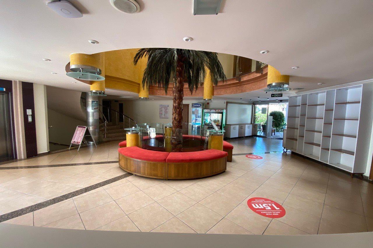 Isla Aparthotel