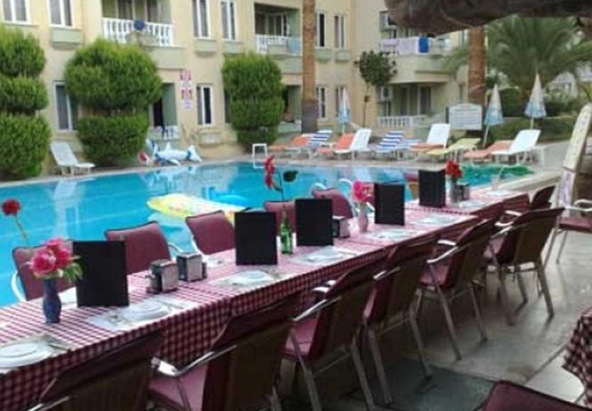 Club Sunset Aparthotel