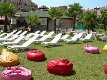 Club Secret Garden