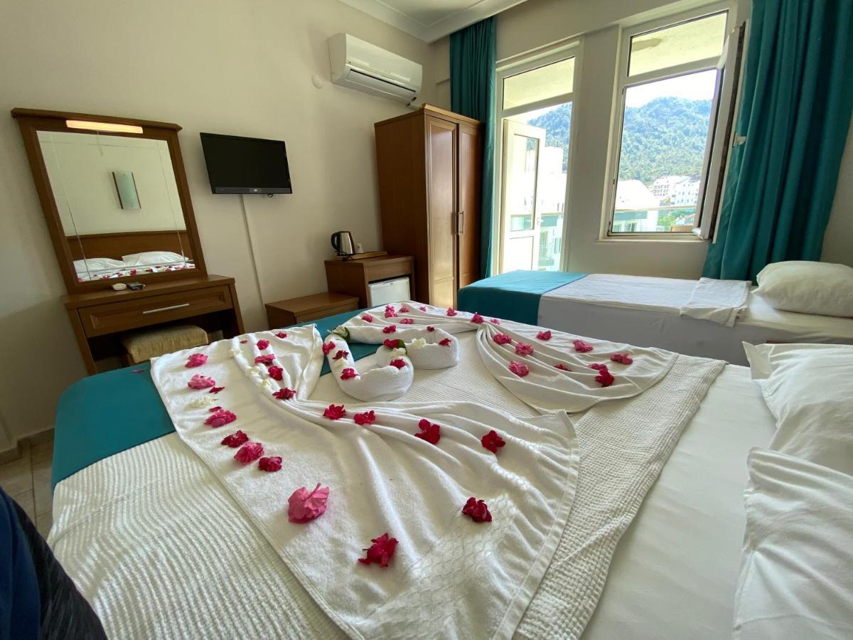 Yuzbasi Hotel 3*