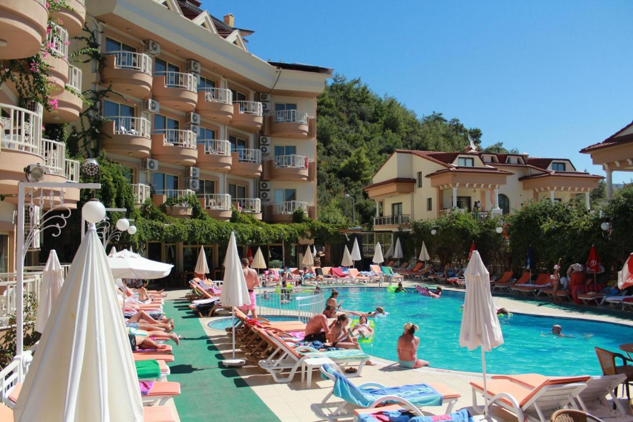 Hotel Grand Faros 4*
