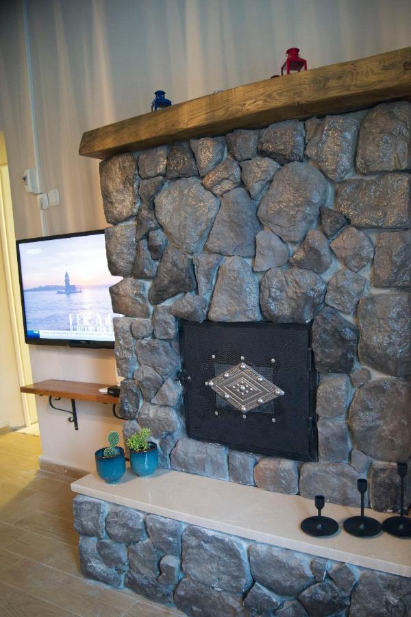 The Pearl House *