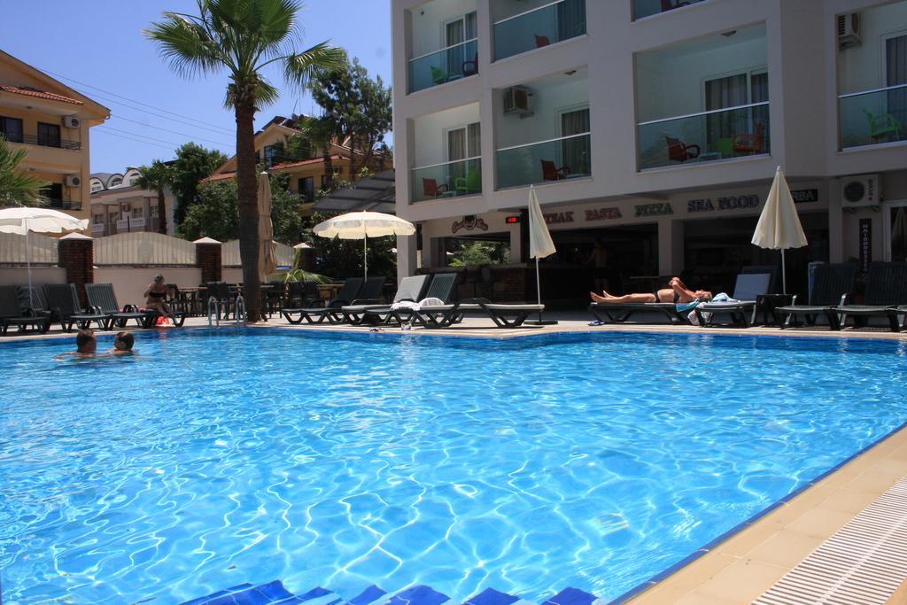 Palmea Hotel 4*
