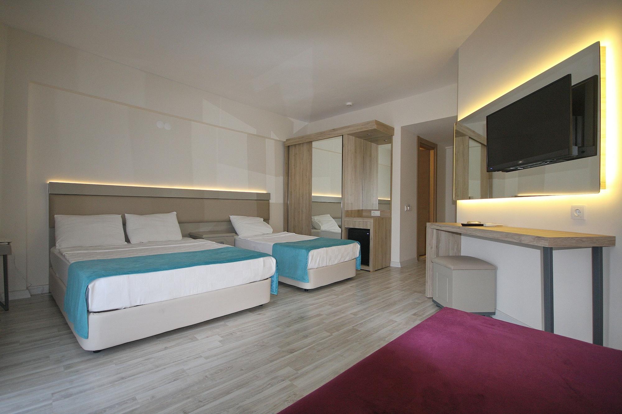 Hotel Palmea 4*