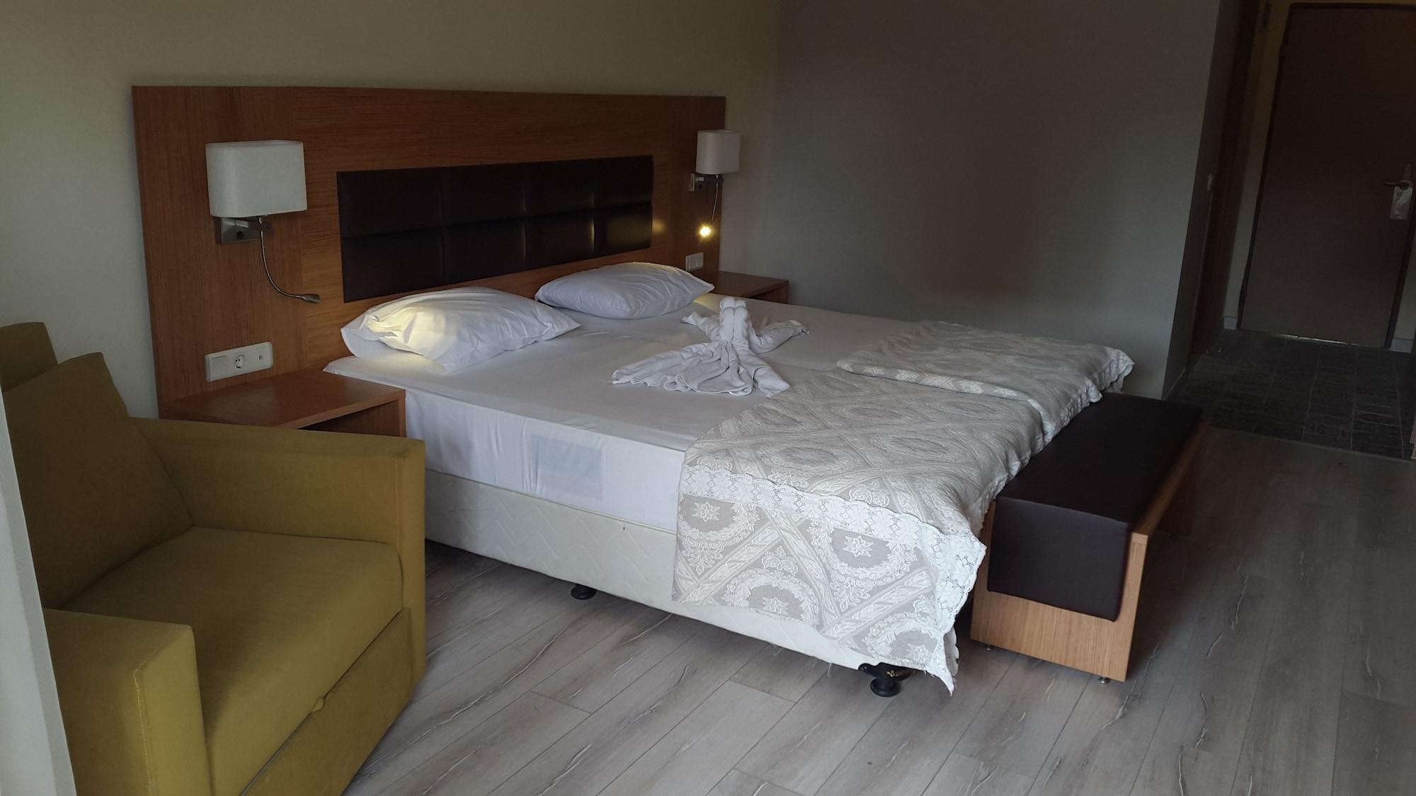 Otel Begonville (adults Only) 3*
