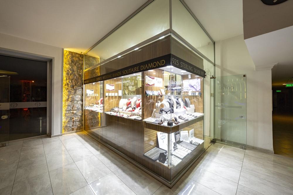 Alenz Hotel 3*