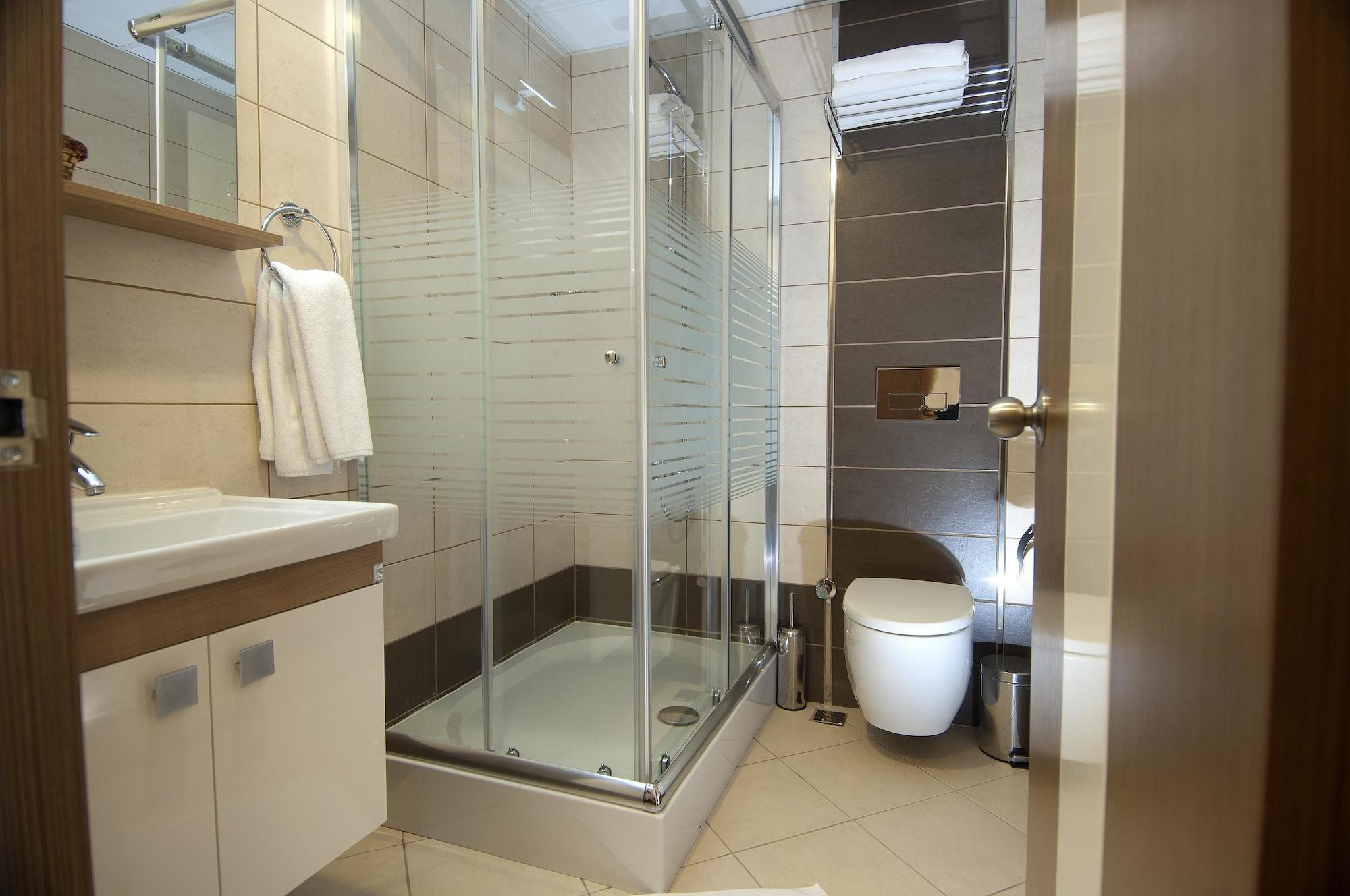 Supreme Hotel 3*