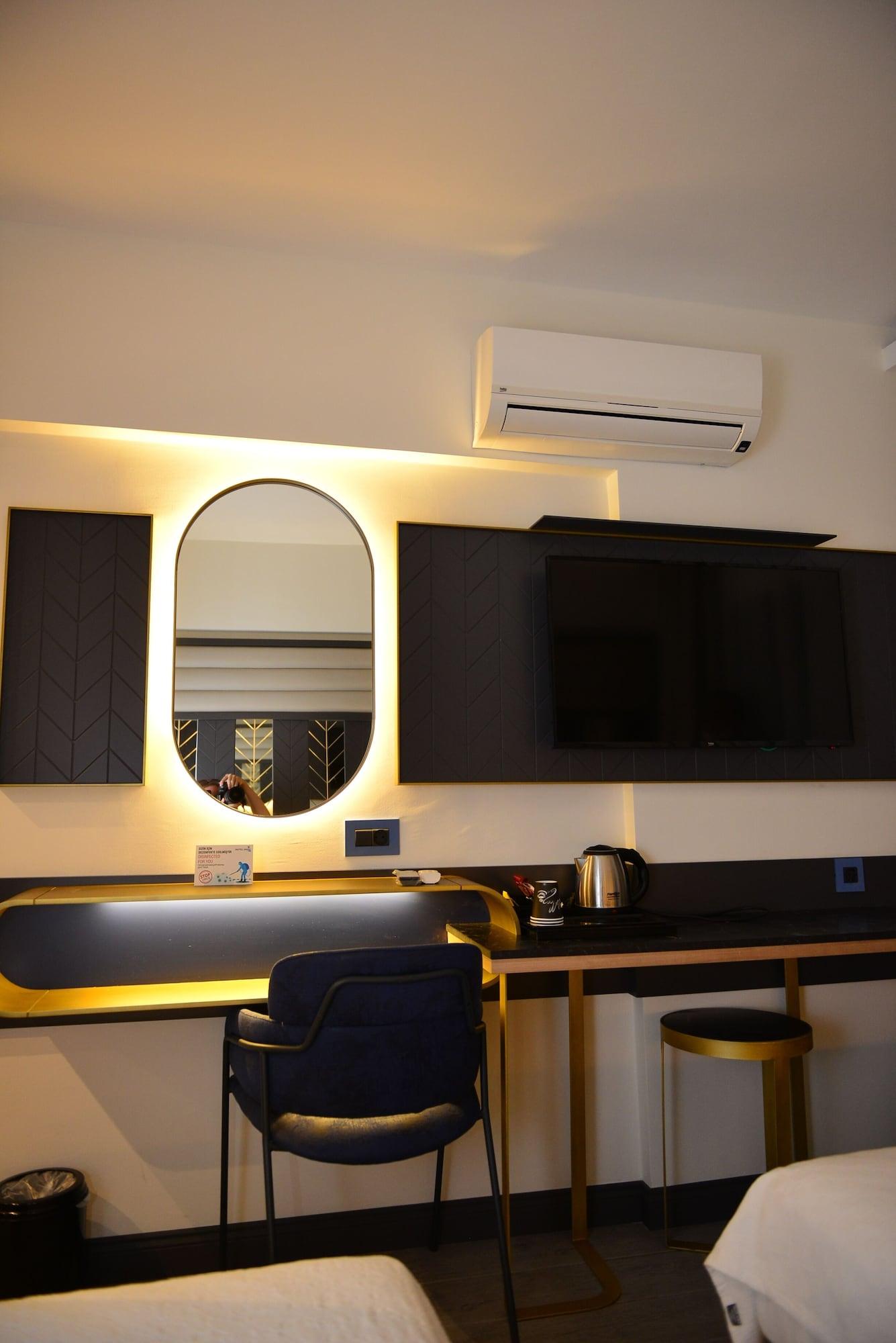 Oasis Hotel 3*