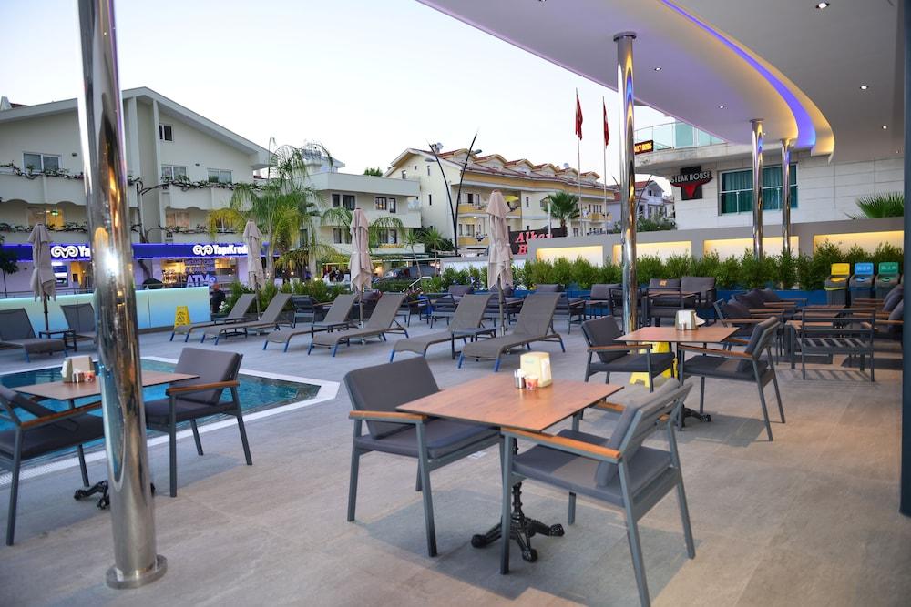 Oasis Hotel Marmaris